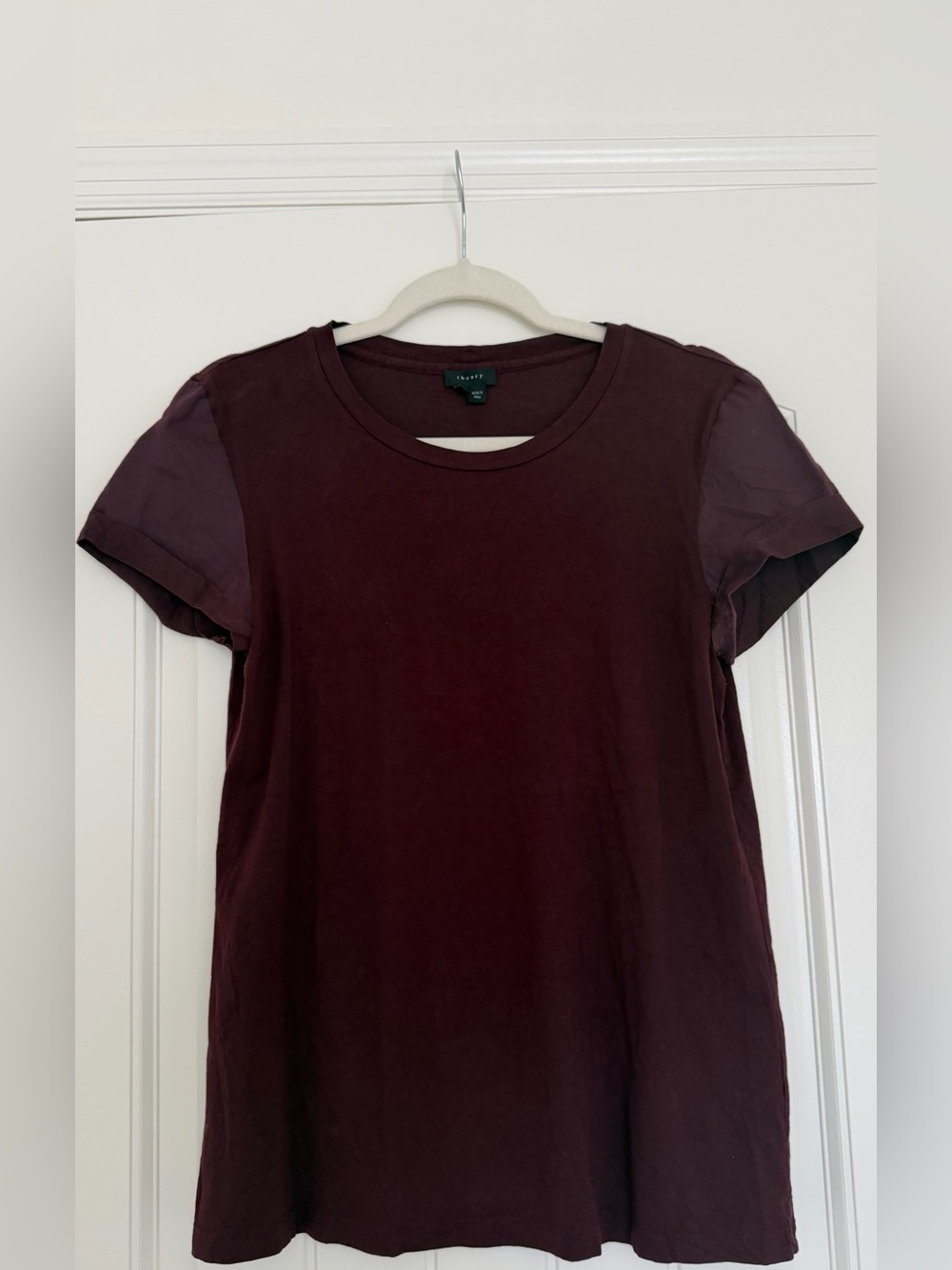 Women’s Theory Maroon Short Sleeve Crewneck T-shirt, Sz Large